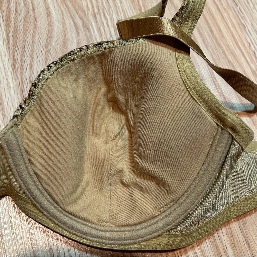 Vintage Y2K Victoria's Secret cheetah bra‎ 36B